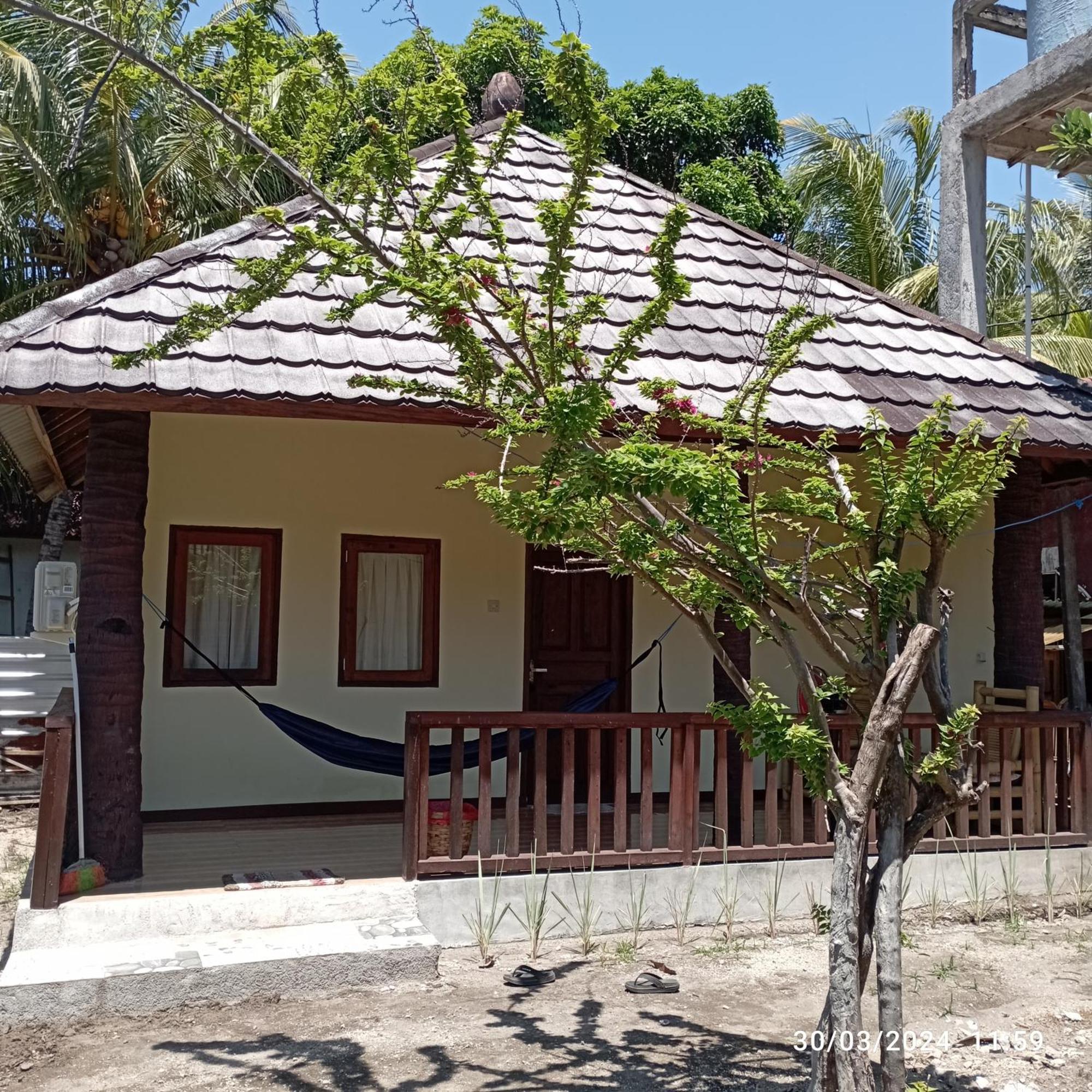 Tangga Bungalows Gili Islands Exterior photo