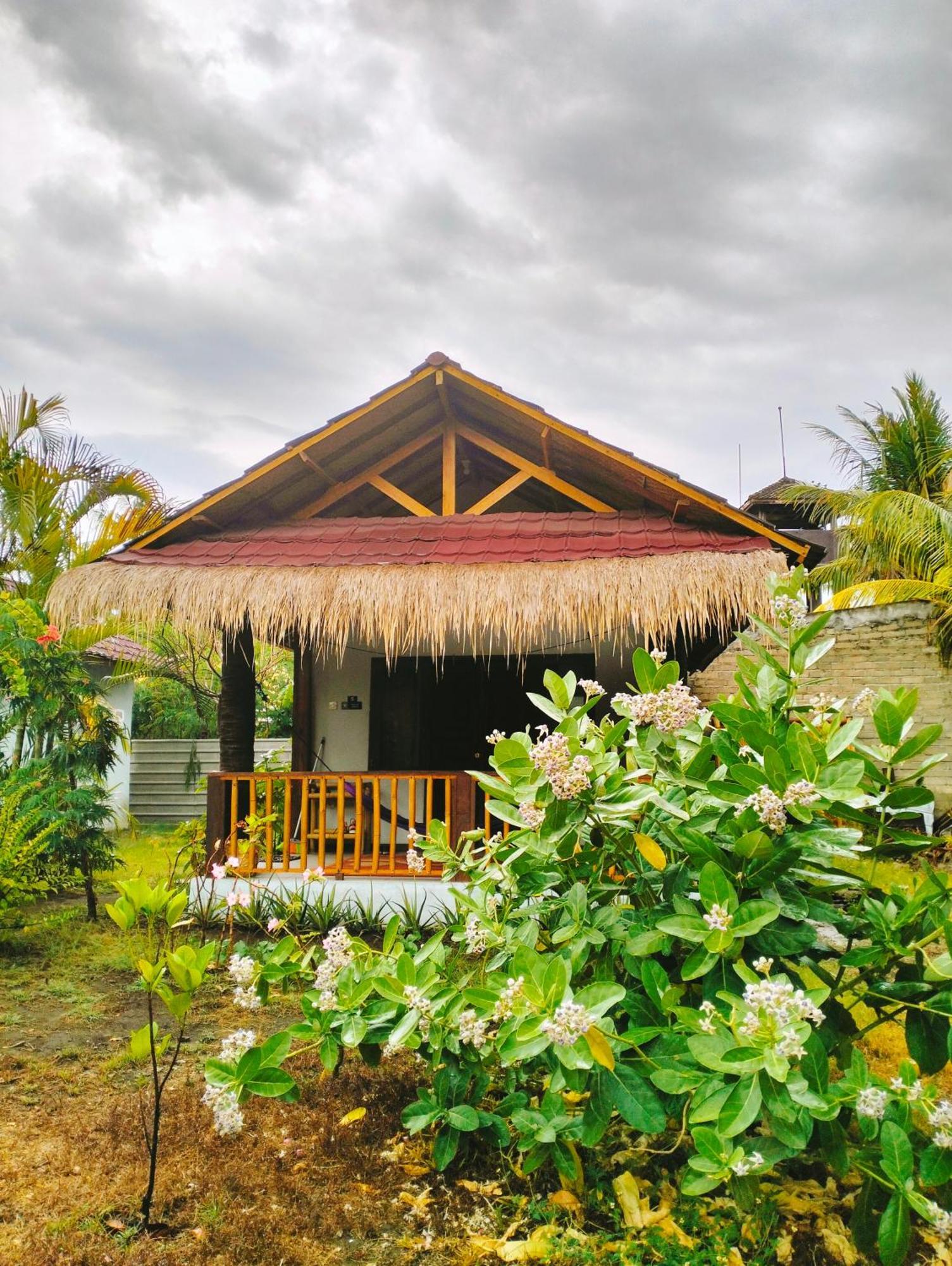 Tangga Bungalows Gili Islands Exterior photo