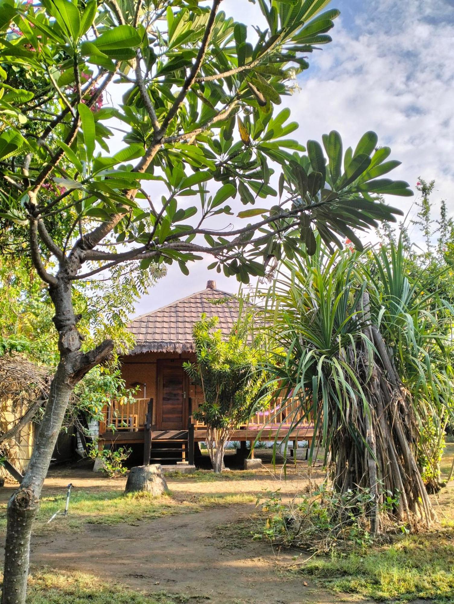 Tangga Bungalows Gili Islands Exterior photo