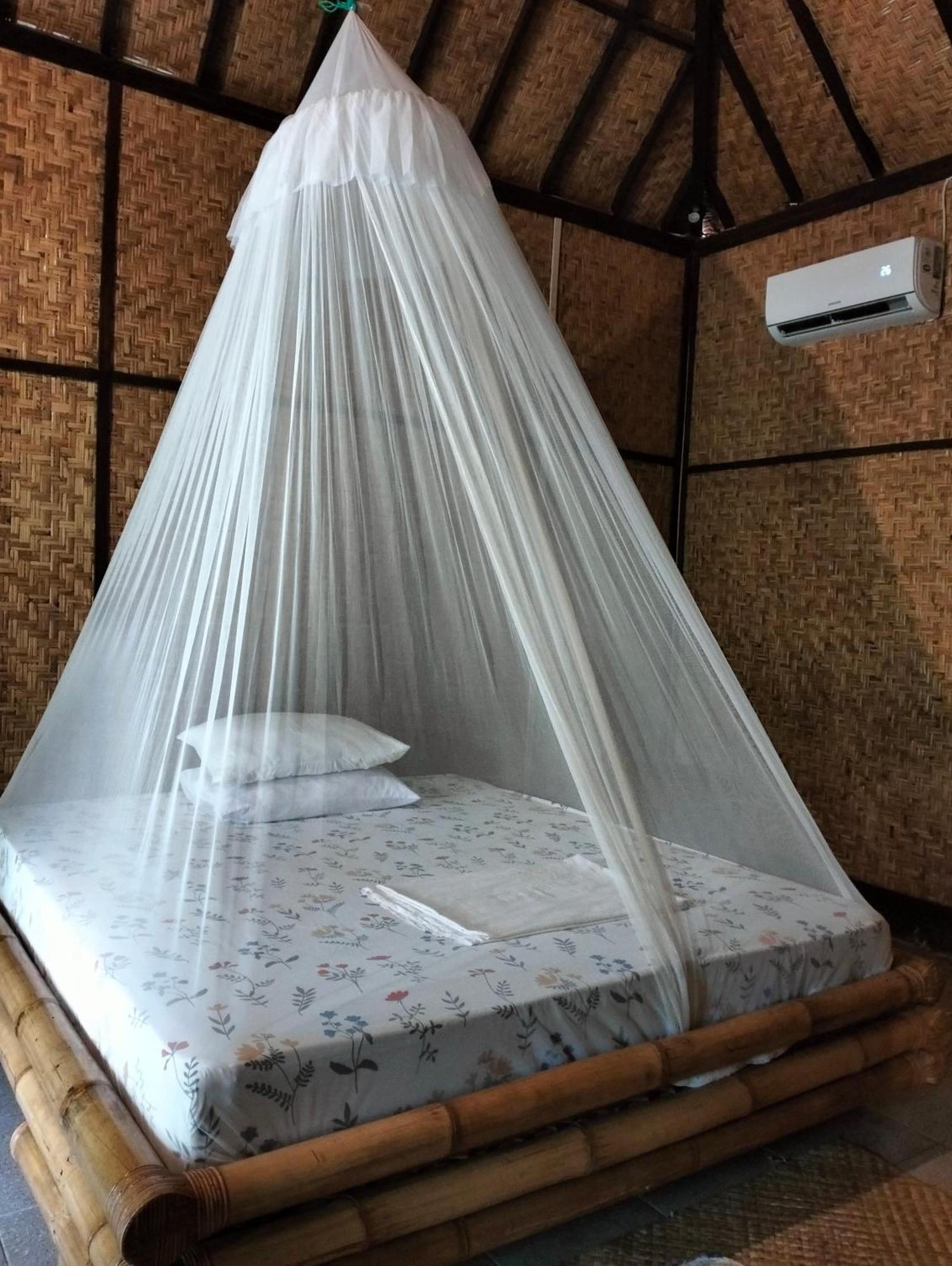 Tangga Bungalows Gili Islands Room photo