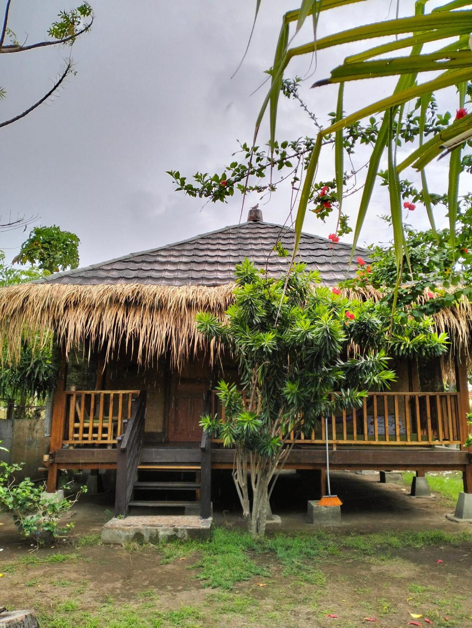 Tangga Bungalows Gili Islands Room photo