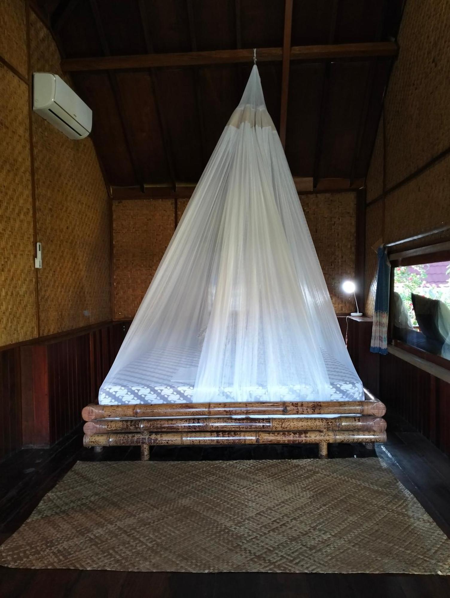 Tangga Bungalows Gili Islands Room photo